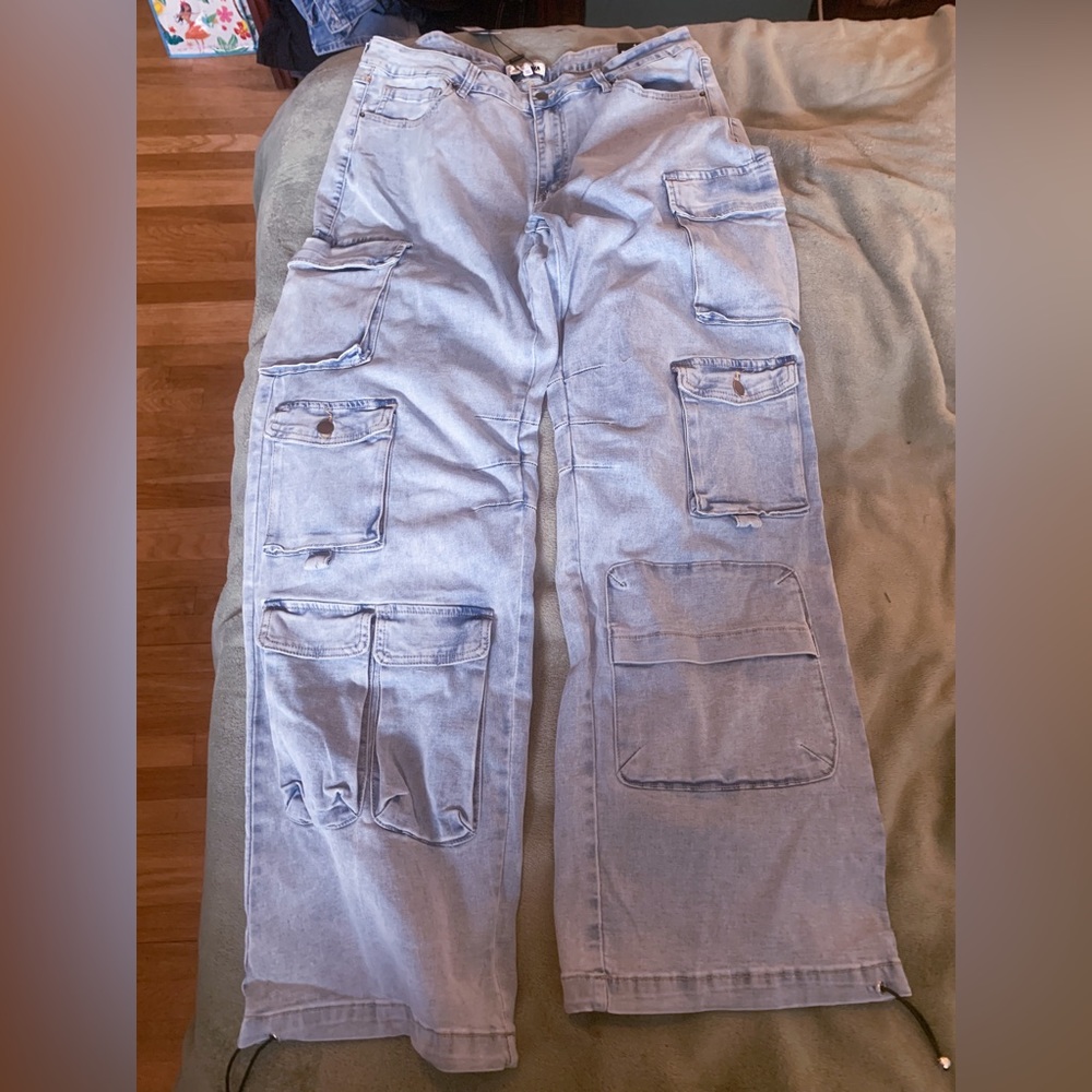 Fashion Nova Baggy Dad Cargo Jeans Pants Carpenter Jeans Curvy NWT